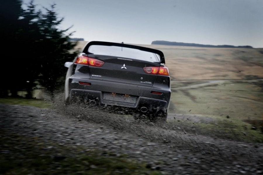  Mitsubishi Lancer Evolution X 2007 года  (фото 133 из 149)